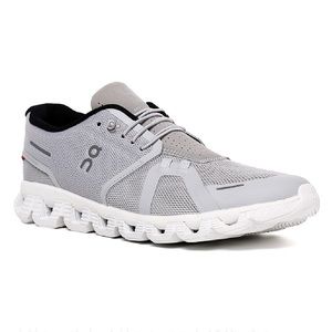 Men’s running shoes - size 7